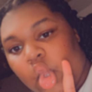 Meet your Posher, Miya